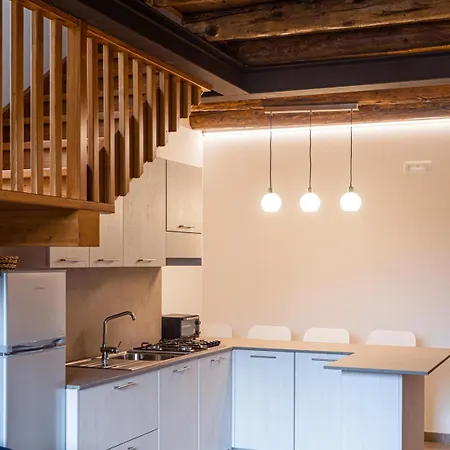 La Casa Del Ciliegio * 펠트레